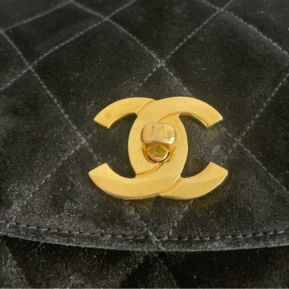 Vintage Chanel Black Suede Satchel - Picture 5 of 10